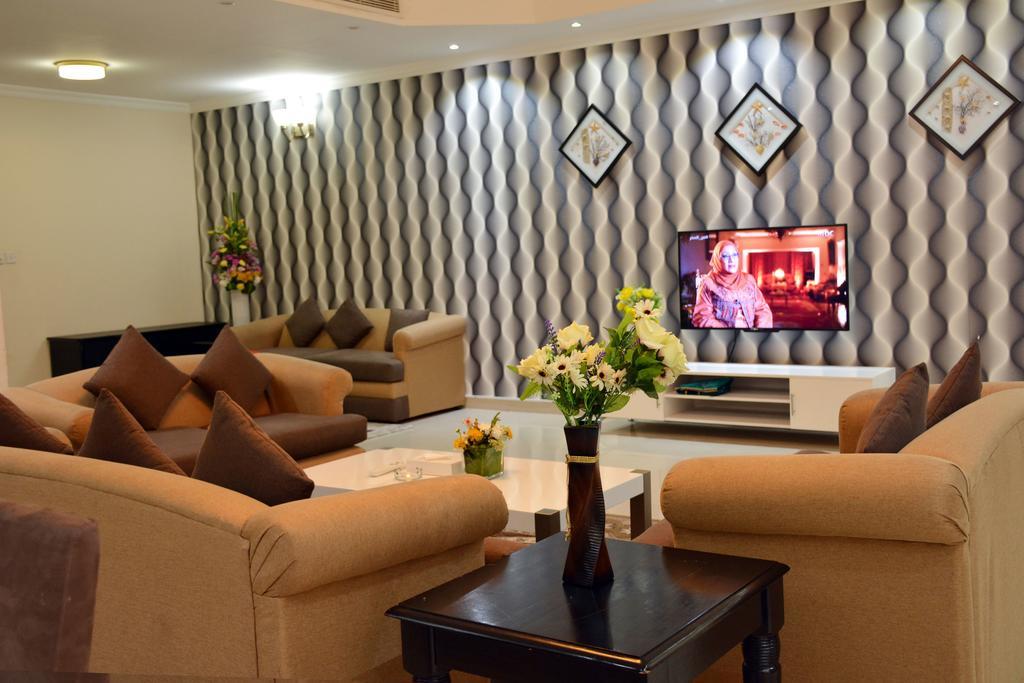President Suites Apartments Манама Екстериор снимка