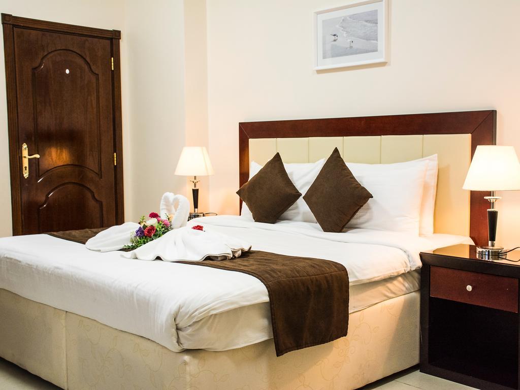 President Suites Apartments Манама Екстериор снимка