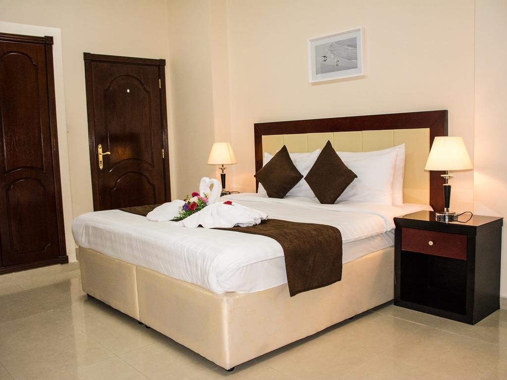 President Suites Apartments Манама Екстериор снимка