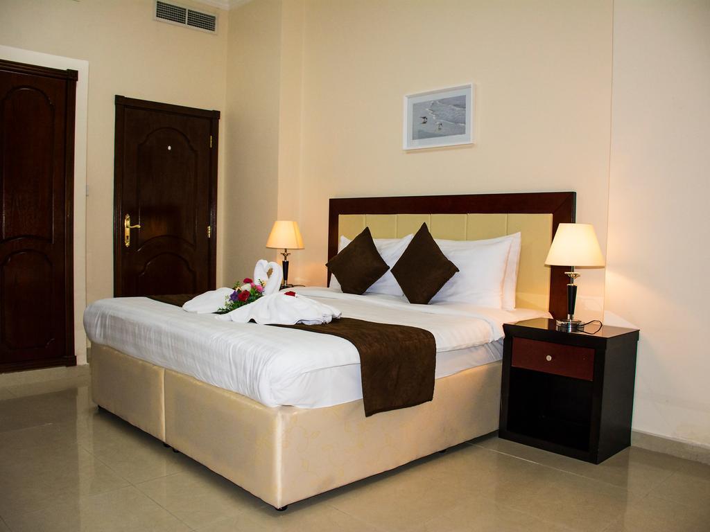 President Suites Apartments Манама Екстериор снимка