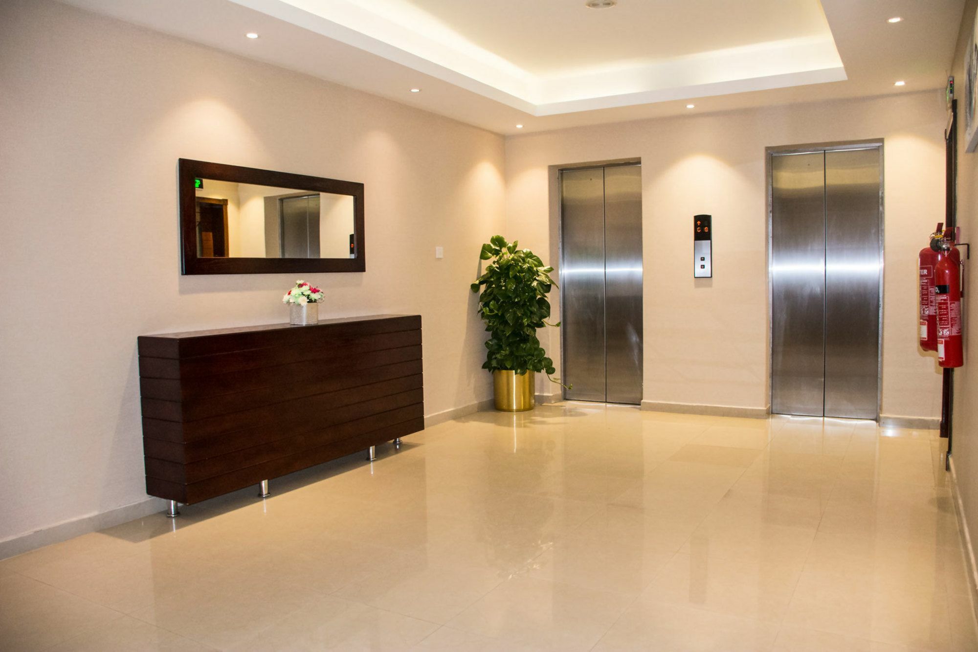 President Suites Apartments Манама Екстериор снимка