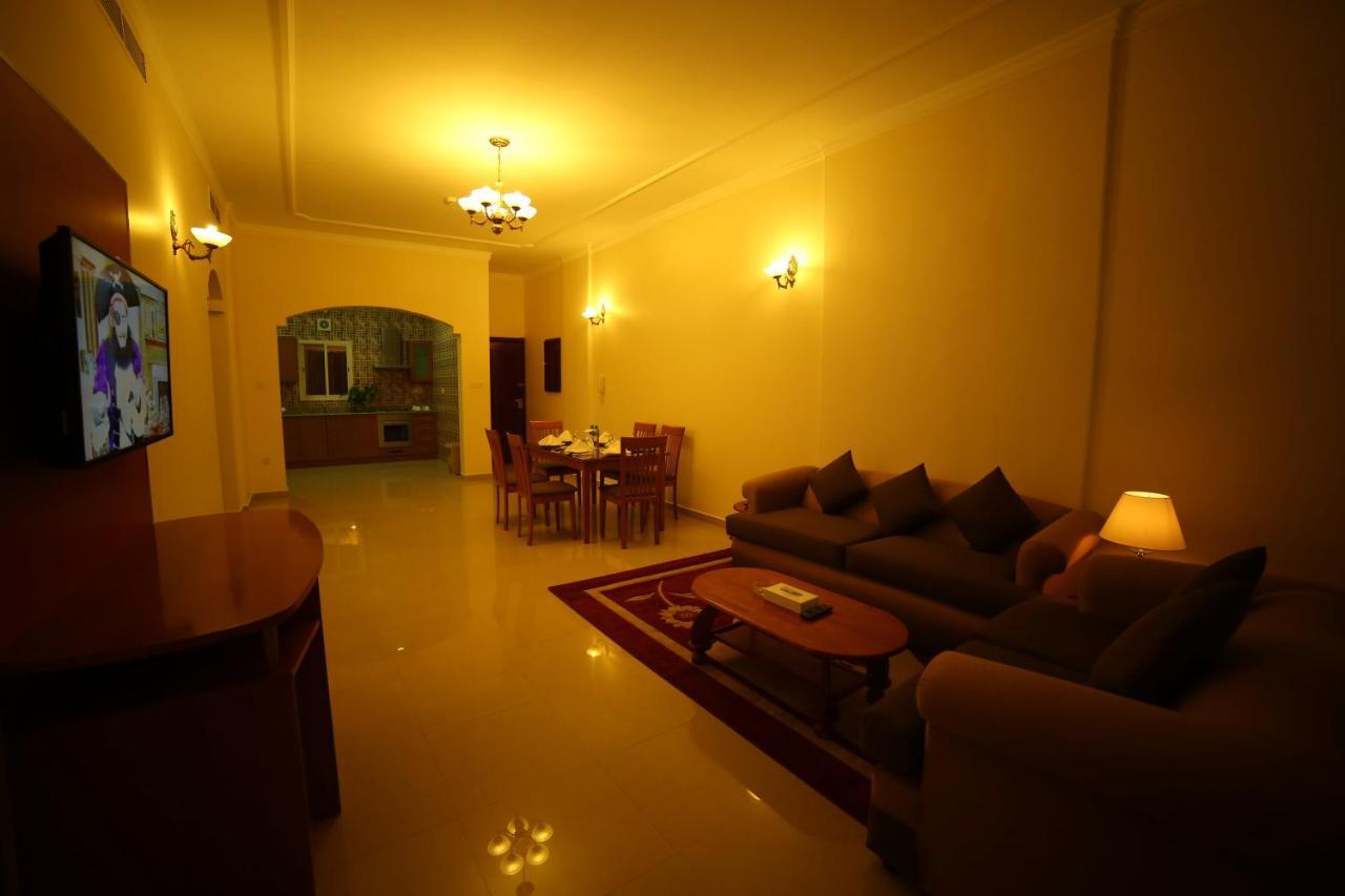 President Suites Apartments Манама Екстериор снимка